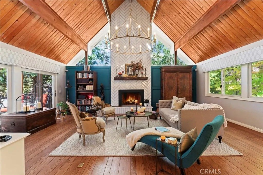 Photo of 469 Golf Course Road, Lake Arrowhead, CA 92352 (MLS # IG26081857)