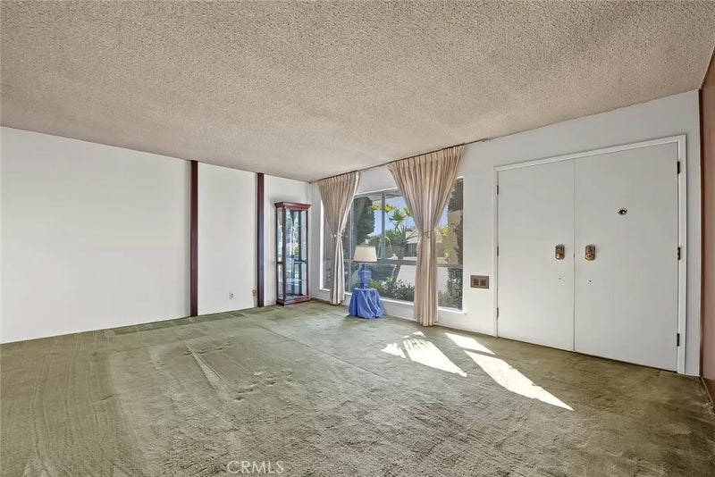 2122 Saticoy