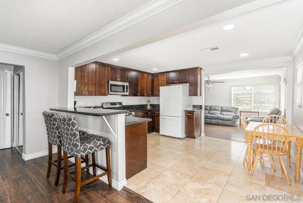 Photo of 6316 Skyline Dr, San Diego, CA 92114 (MLS # 250046218)