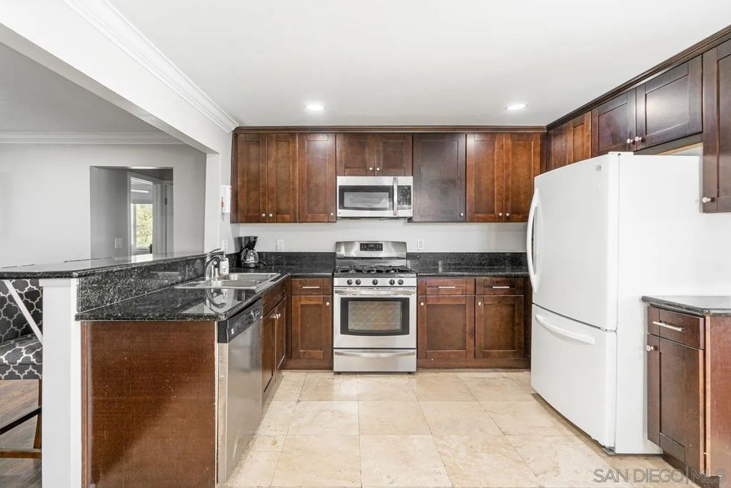 Photo of 6316 Skyline Dr, San Diego, CA 92114 (MLS # 250046218)