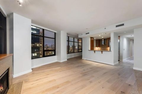 Tiny photo for 700 W E Street #1604, San Diego, CA 92101 (MLS # NDP2509093)