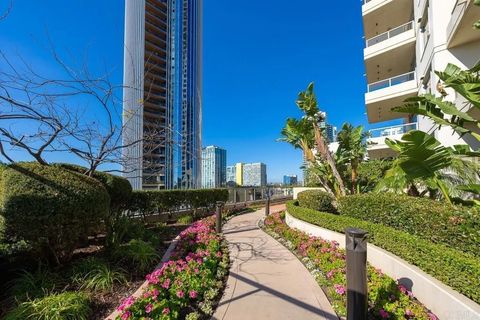 Tiny photo for 700 W E Street #1604, San Diego, CA 92101 (MLS # NDP2509093)