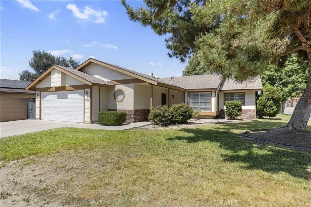Photo of 726 Piccadilly Square, Hemet, CA 92544 (MLS # SW26121263)