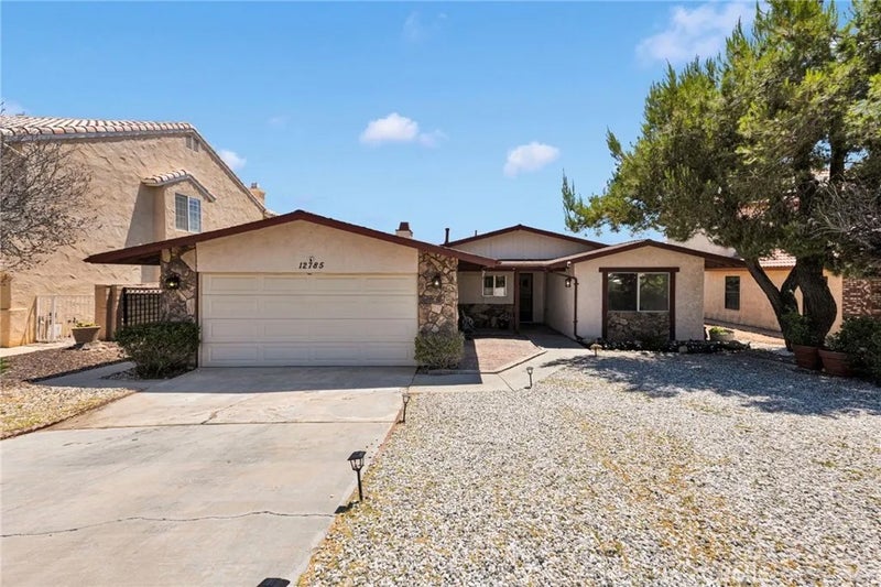 12785 Autumn Leaves Avenue