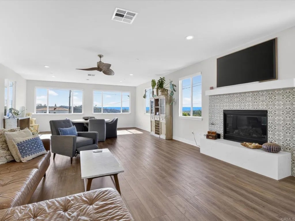 1858 Avocado Rd