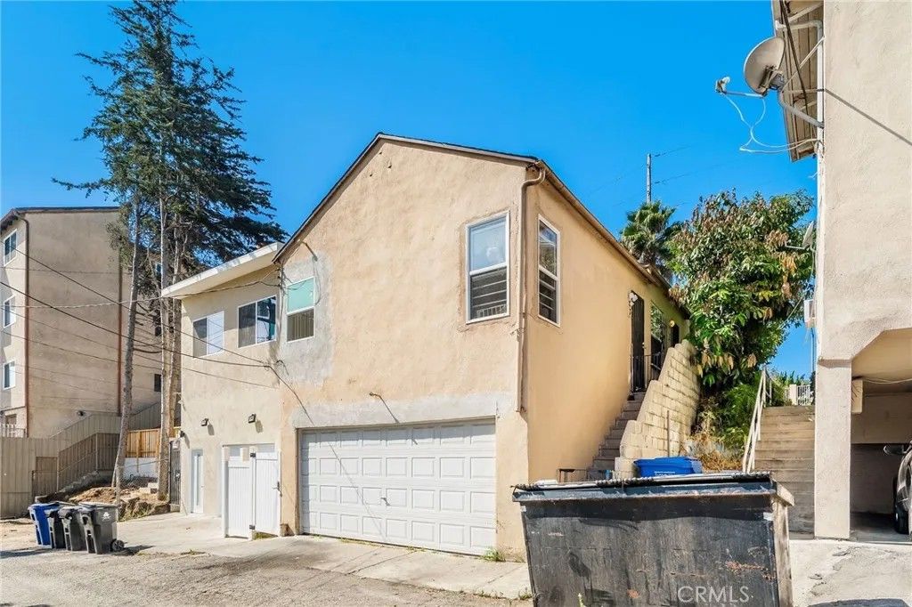 Photo of 3752 sawtelle Blvd, Los Angeles, CA 90066 (MLS # SB26013441)