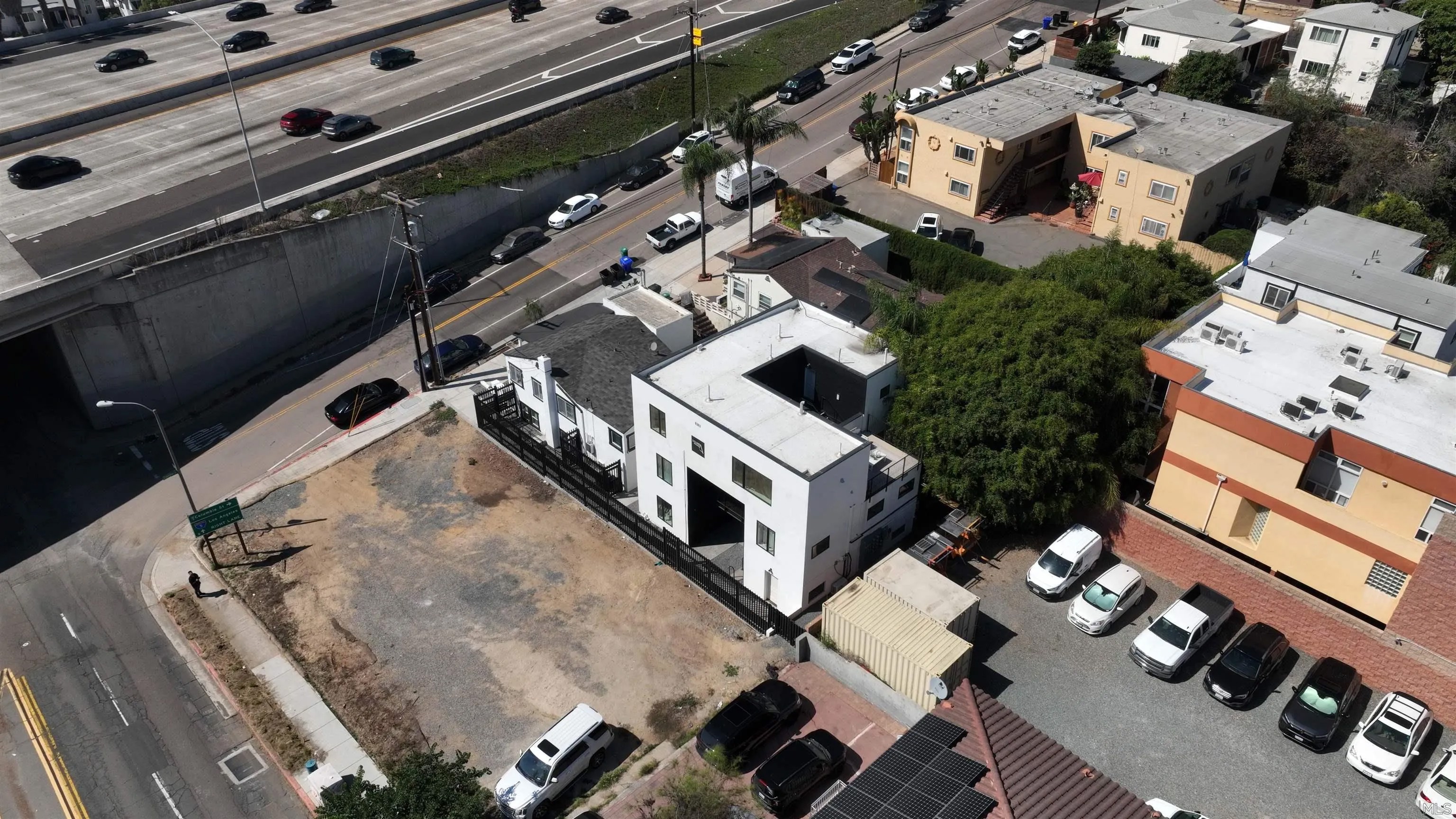 2519-21 Columbia Street