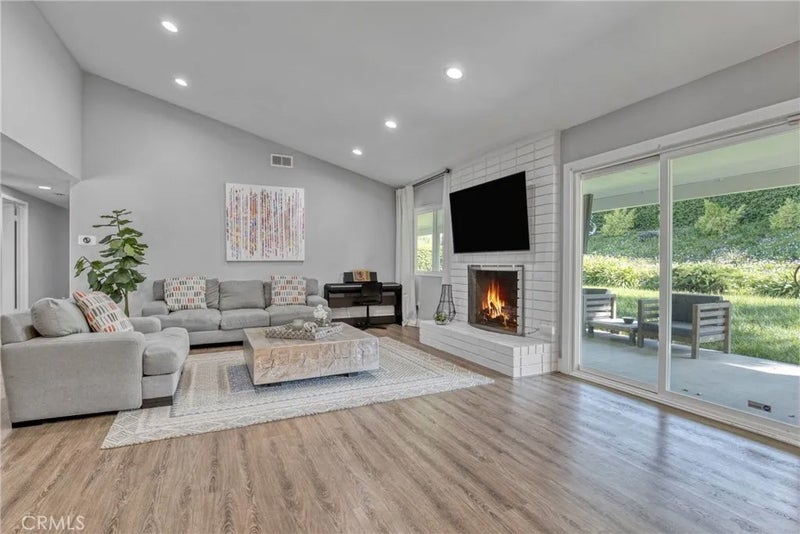 7293 Cirrus Way