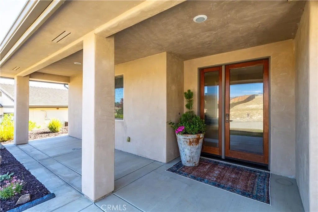 3435 Catalina Place