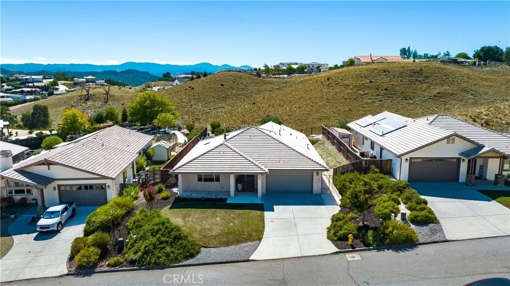3435 Catalina Place