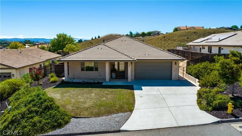 3435 Catalina Place