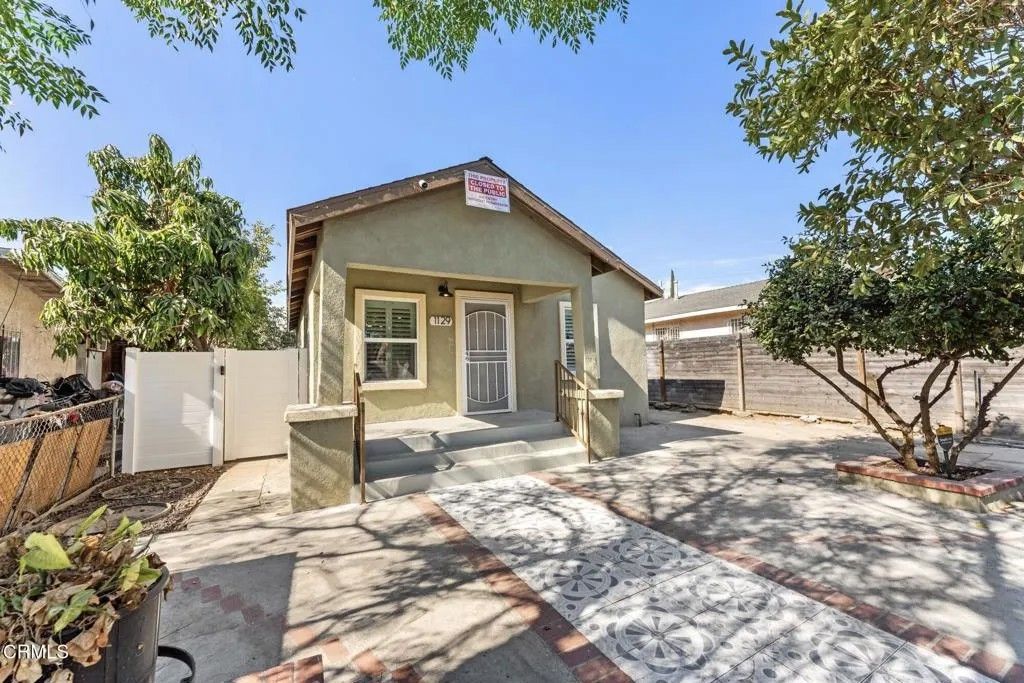 Photo of 1129 La Puerta Street, Los Angeles, CA 90023 (MLS # P1-25610)