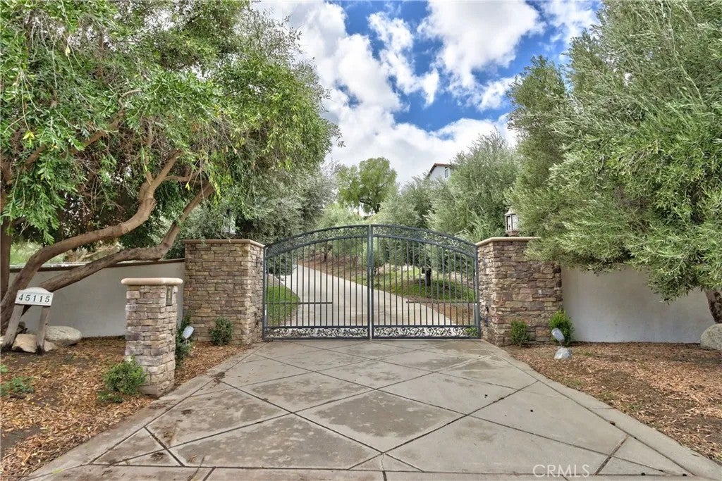45115 Los Caballos Road