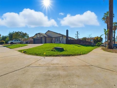 Tiny photo for 313 N Dearborn St, Redlands, CA 92374 (MLS # CV25244004)
