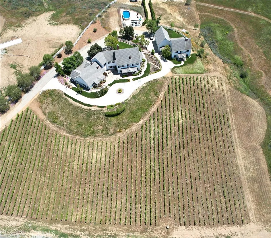 36475 Avenida La Cresta