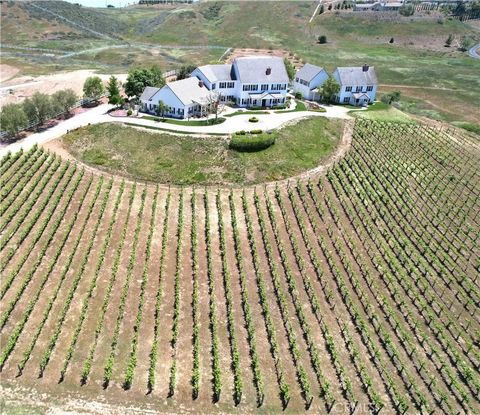 36475 Avenida La Cresta Murrieta CA 92562