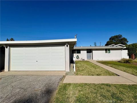 Photo of 555 E Haltern Avenue, Glendora, CA 91740 (MLS # CV25275302)