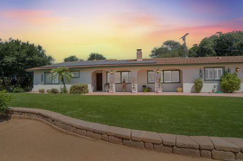 Photo of 2826 Calle De Malibu, Escondido, CA 92029 (MLS # 250037000) Photo of 2826 Calle De Malibu, Escondido, CA 92029 (MLS # 250037000)