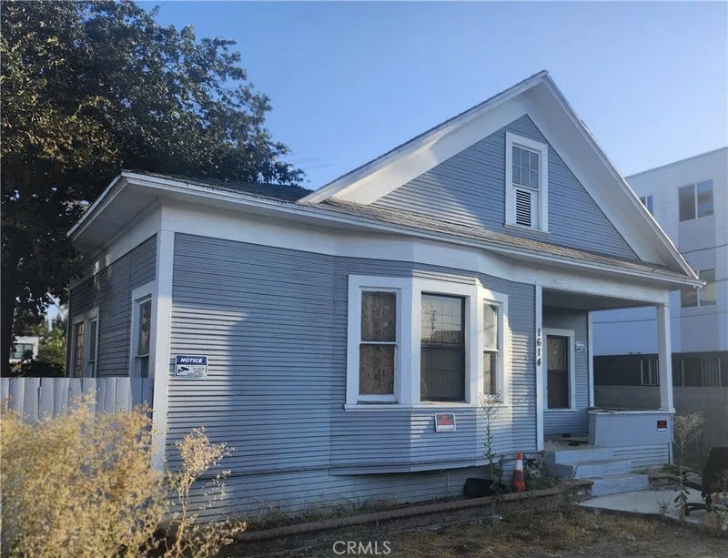 1614 W 35th