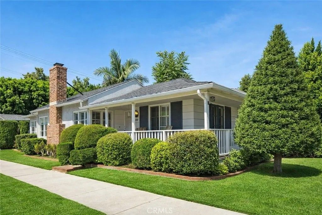 Photo of 4603 Longridge Ave, Sherman Oaks, CA 91423 (MLS # SB26045018)