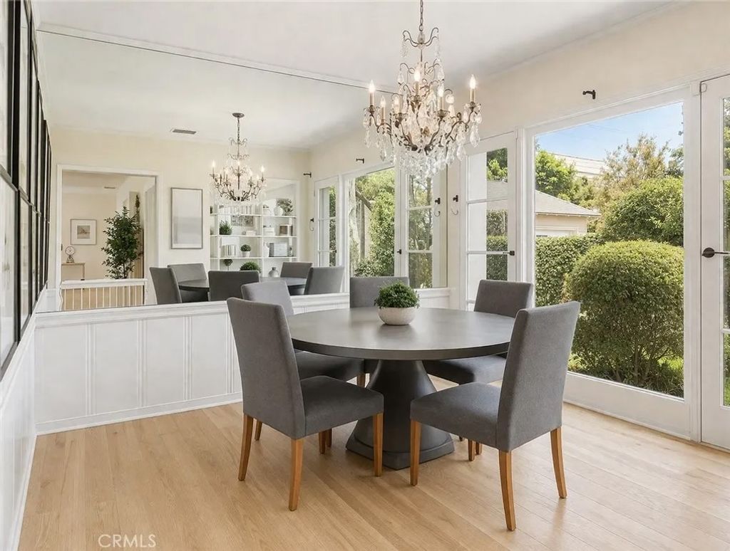 Photo of 4603 Longridge Ave, Sherman Oaks, CA 91423 (MLS # SB26045018)