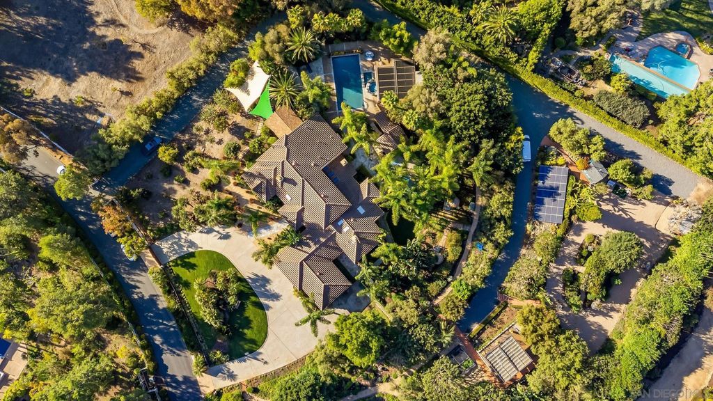 Photo of 3369 Rocking Horse Cir, Encinitas, CA 92024 (MLS # 260006863)