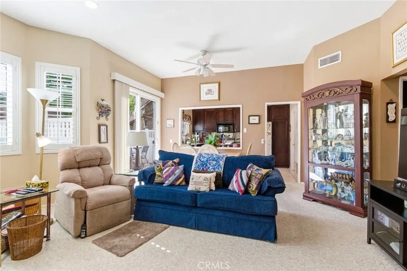 24376 Larchmont Court