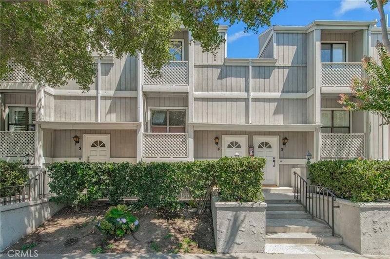 965 E Del Mar Boulevard 4