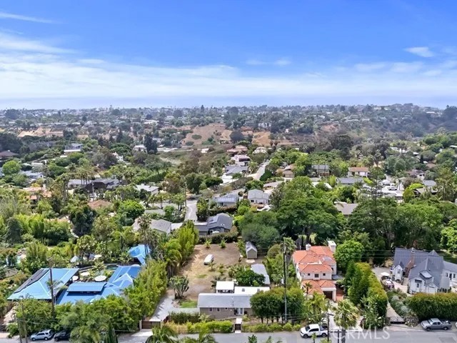 1570 Burgundy Road