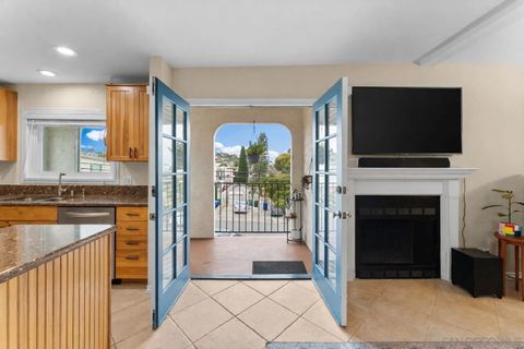 Photo of 3111 Ingelow Dr #C, San Diego, CA 92106 (MLS # 260005156)