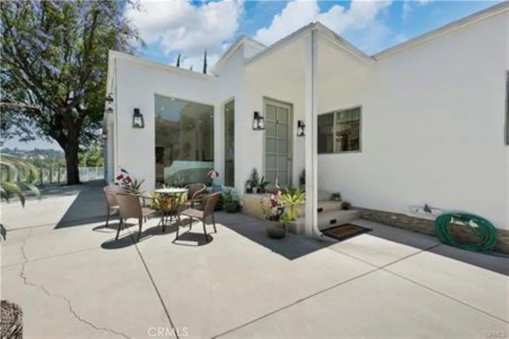 Photo of 5353 Shirley, Tarzana, CA 91356 (MLS # SR25278087)