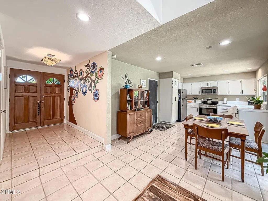 1450 Corte De Primavera