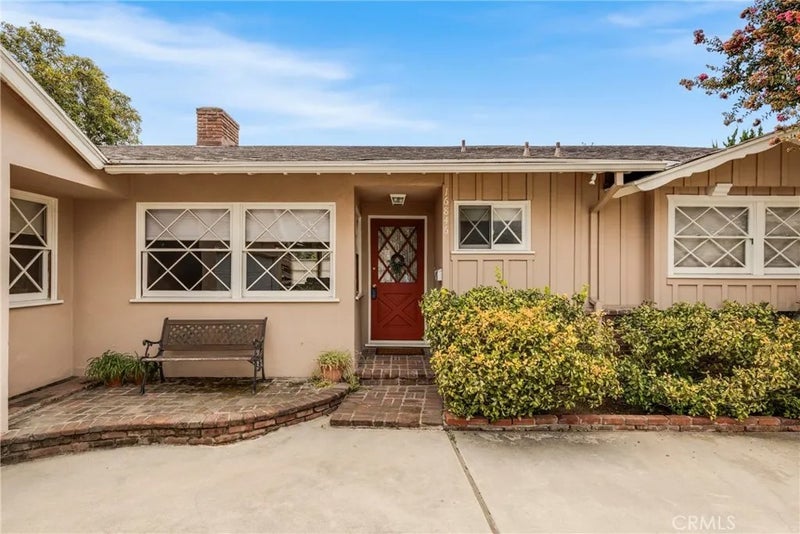 16846 Minnehaha Street