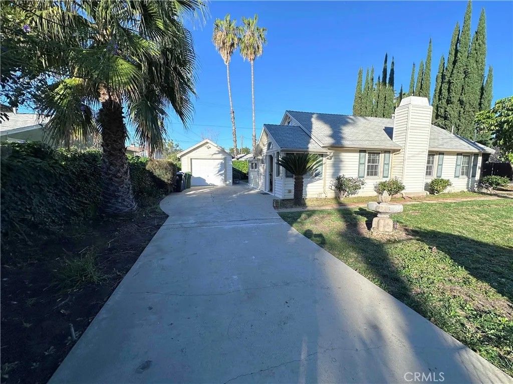 Photo of 7445 Orion #1, Van Nuys, CA 91406 (MLS # SR26034673)