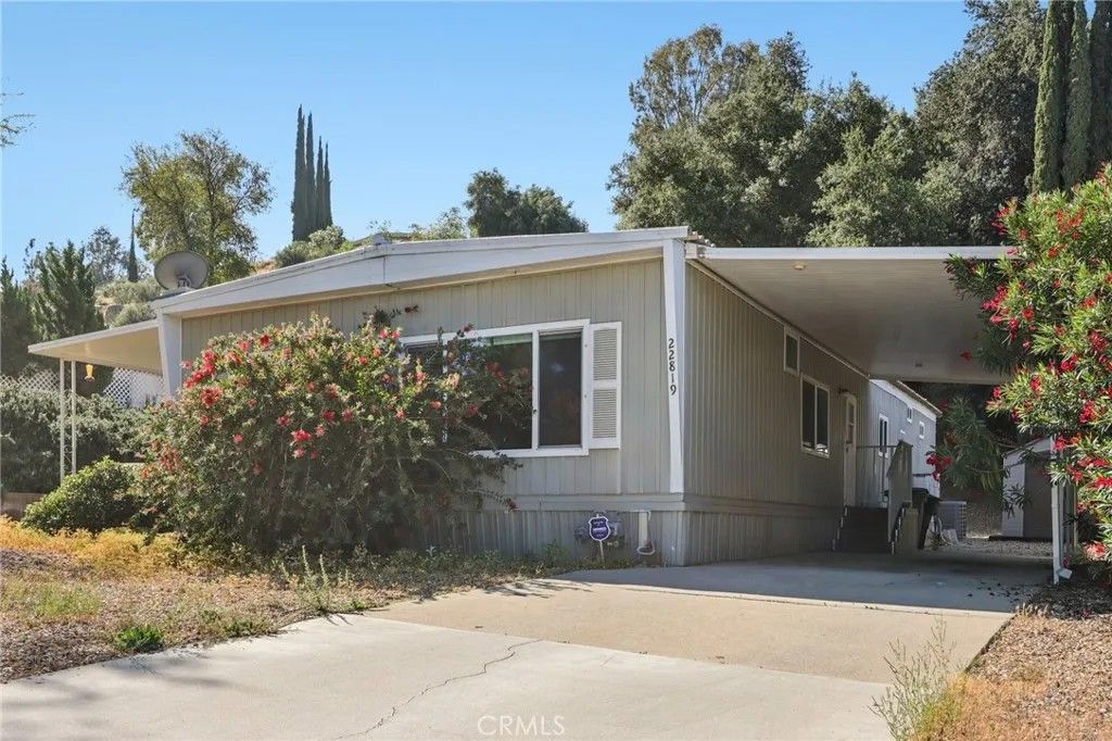 Photo of 22819 Skylink Dr, Canyon Lake, CA 92587 (MLS # SW26074828)