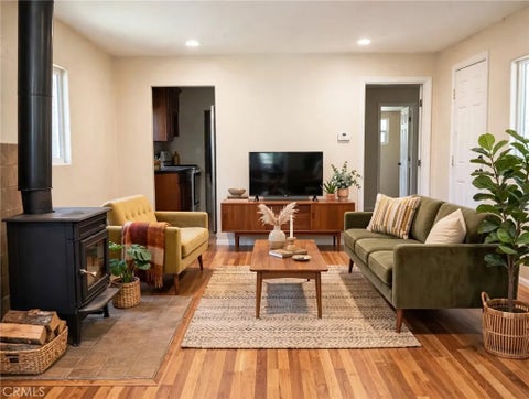Photo of 796 N Village LN, Crestline, CA 92325 (MLS # CV26200731)