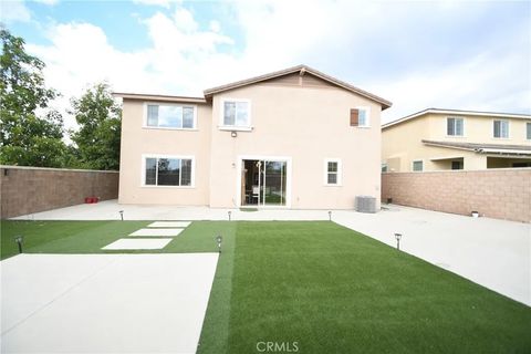 Tiny photo for 5367 Heitz Way, Fontana, CA 92336 (MLS # SB25235750)