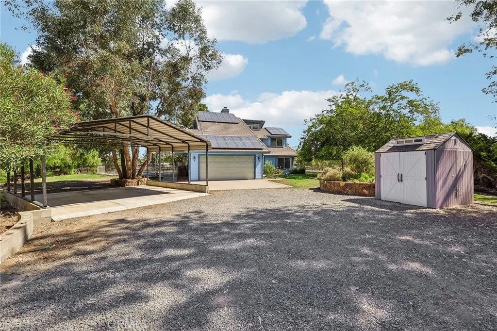 Photo of 20450 Wendy LN, Murrieta, CA 92562 (MLS # OC26204934)