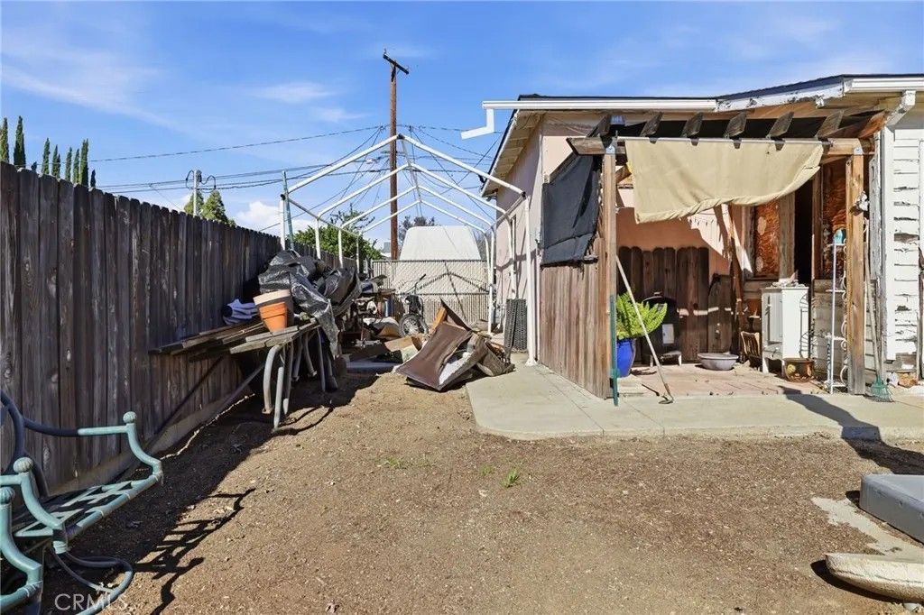 Photo of 34543 Avenue C, Yucaipa, CA 92399 (MLS # LG26013249)