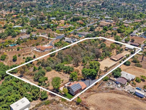 Photo of 974 Via Hillview, Fallbrook, CA 92028 (MLS # 260017630)