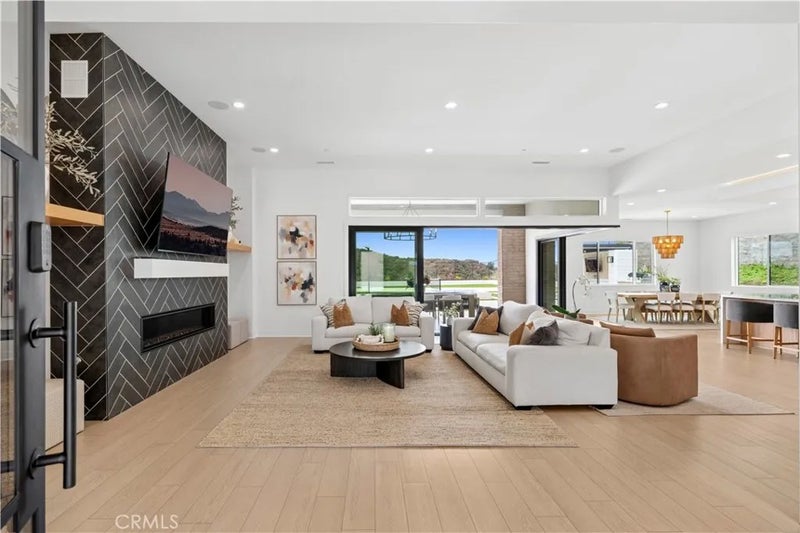 18411 Boulder Bluff