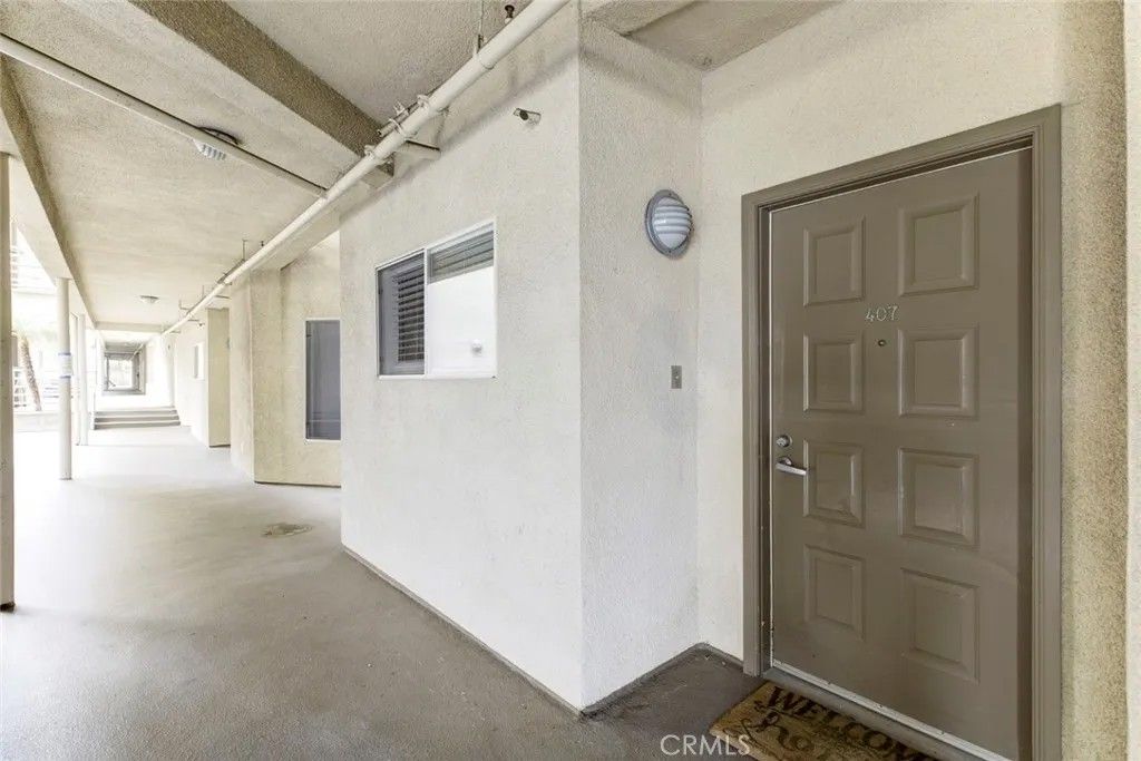Photo of 2900 Fairway Avenue #407, La Crescenta, CA 91214 (MLS # GD26092259)