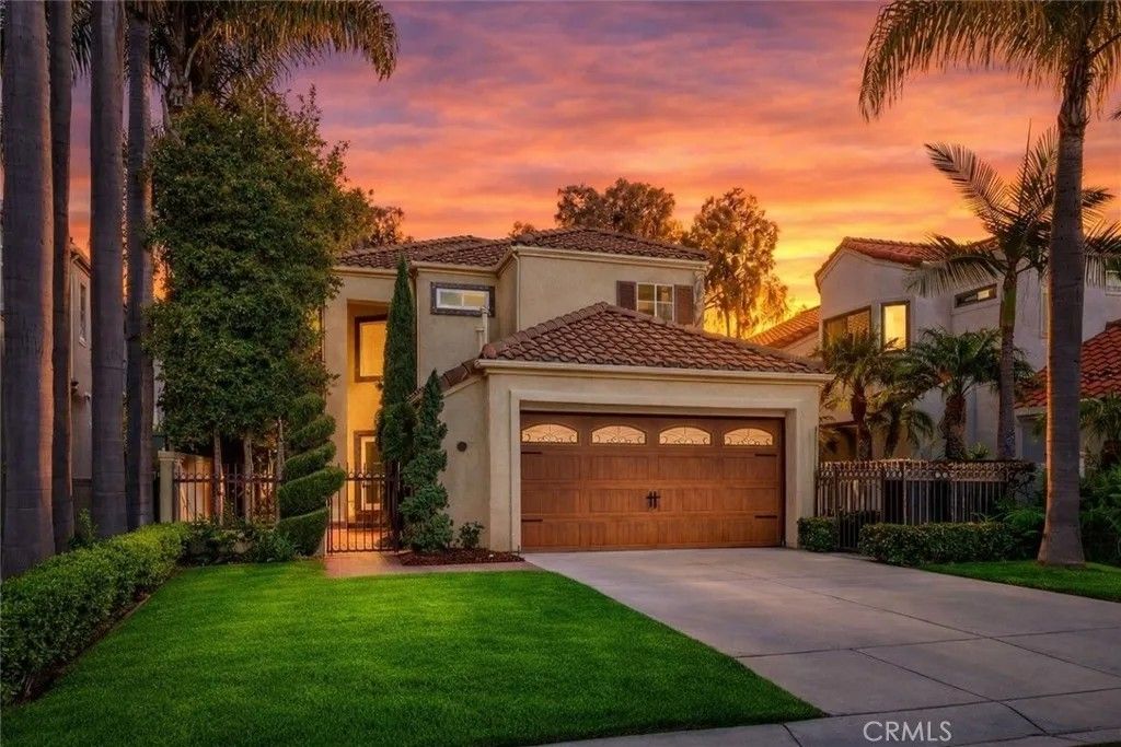 Photo of 26 Imperatrice, Dana Point, CA 92629 (MLS # OC26011024)