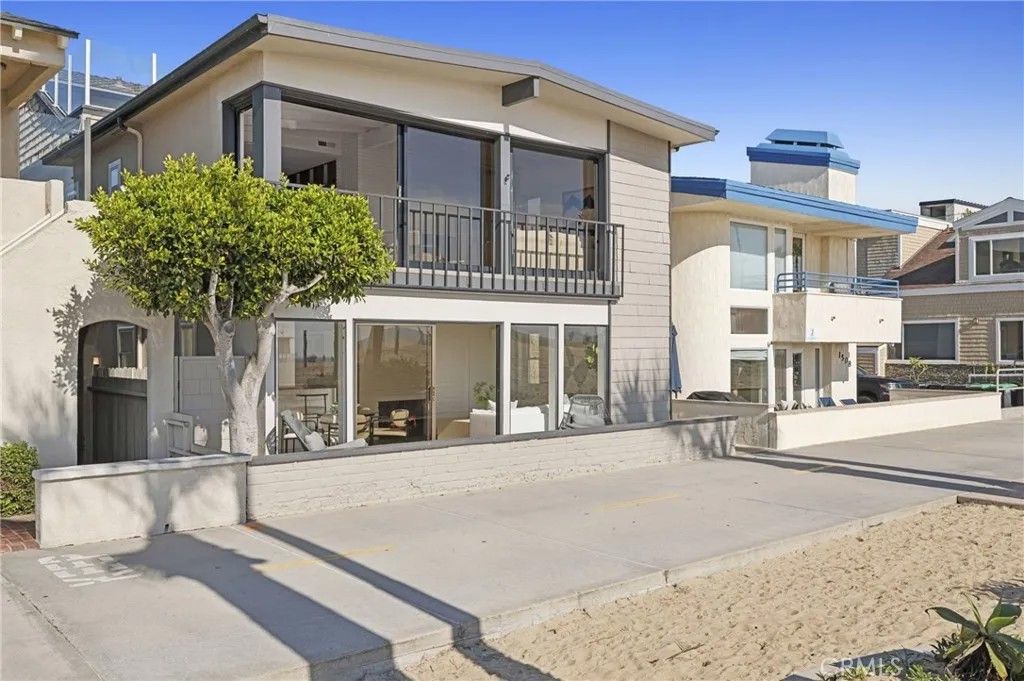Photo of 1510 W Oceanfront, Newport Beach, CA 92663 (MLS # NP25269272)