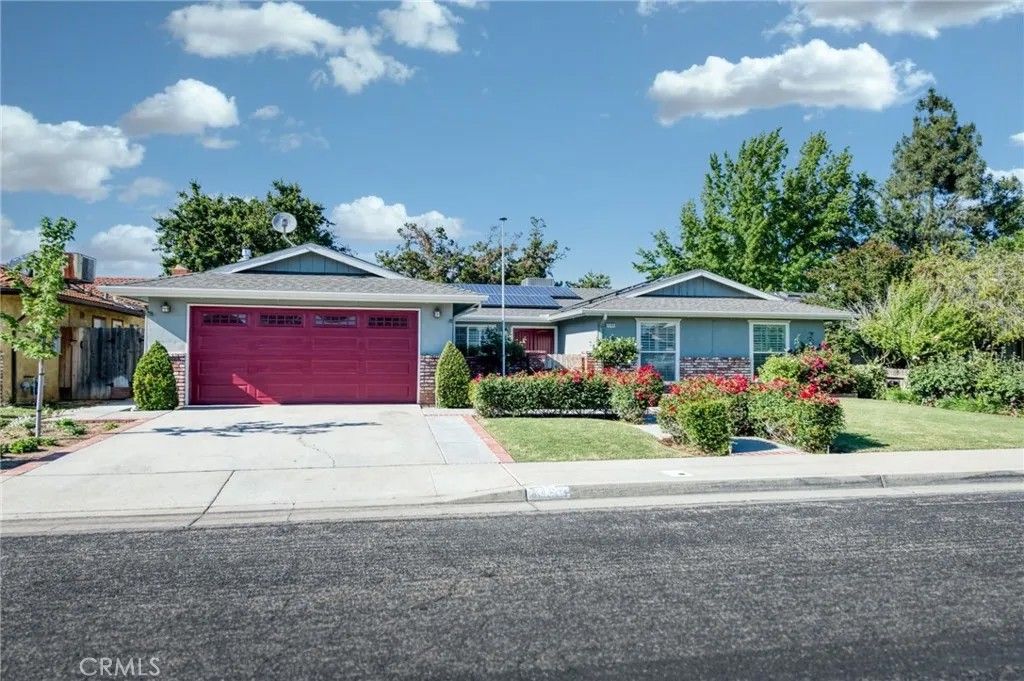 Photo of 1153 Menlo Avenue, Clovis, CA 93612 (MLS # FR26089804)
