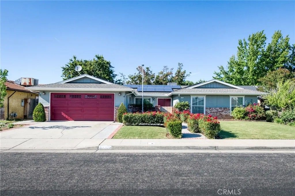 Photo of 1153 Menlo Avenue, Clovis, CA 93612 (MLS # FR26089804)