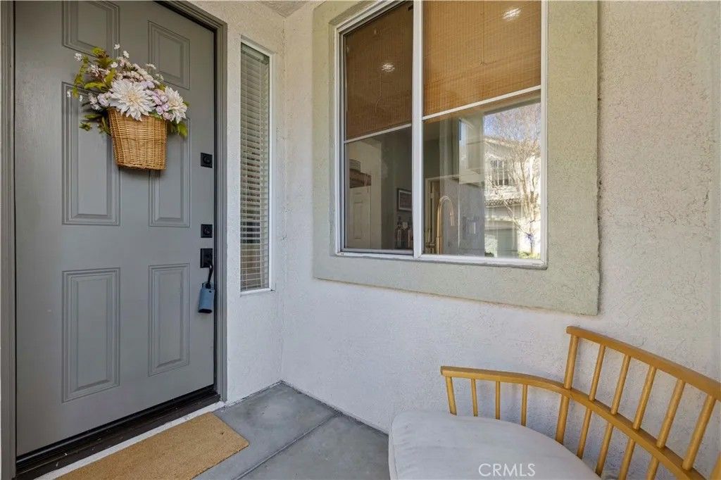 Photo of 25408 Quail Creek Court, Saugus, CA 91350 (MLS # SR26009689)