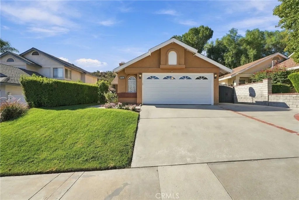 22856 Tamarack