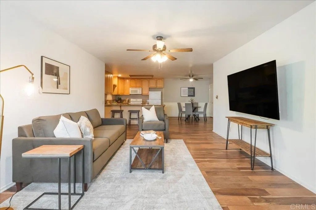 425 Autumn Drive 21