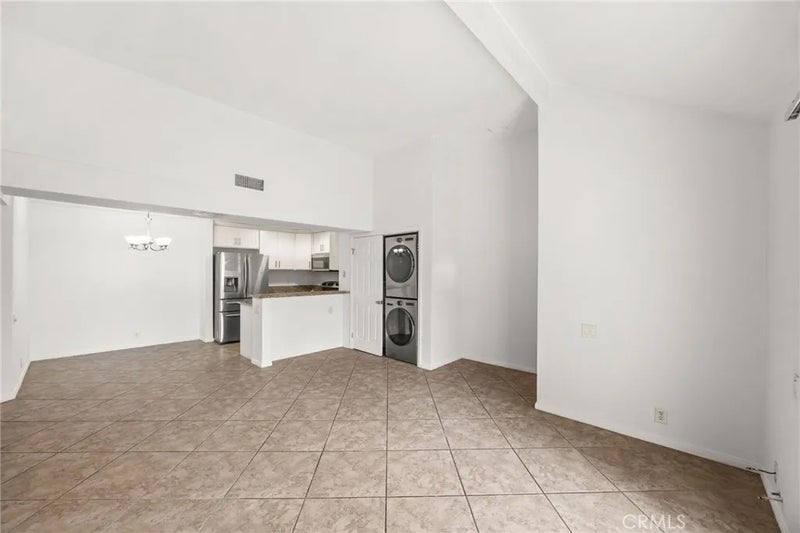1400 W Edgehill Road 80